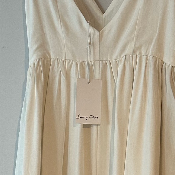 White - midi dress - Picture 3 of 3